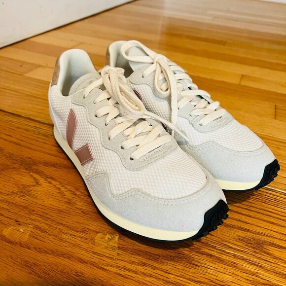 VEJA Women's SDU Low Top Sneakers Size US 8 BRAND NEW - Picture 7 of 16